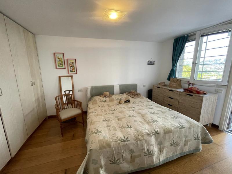 Maison - 219 m² - 6 pièces