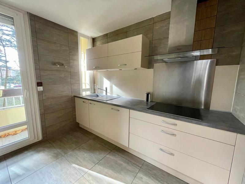 Appartement - 90 m² - 4 pièces