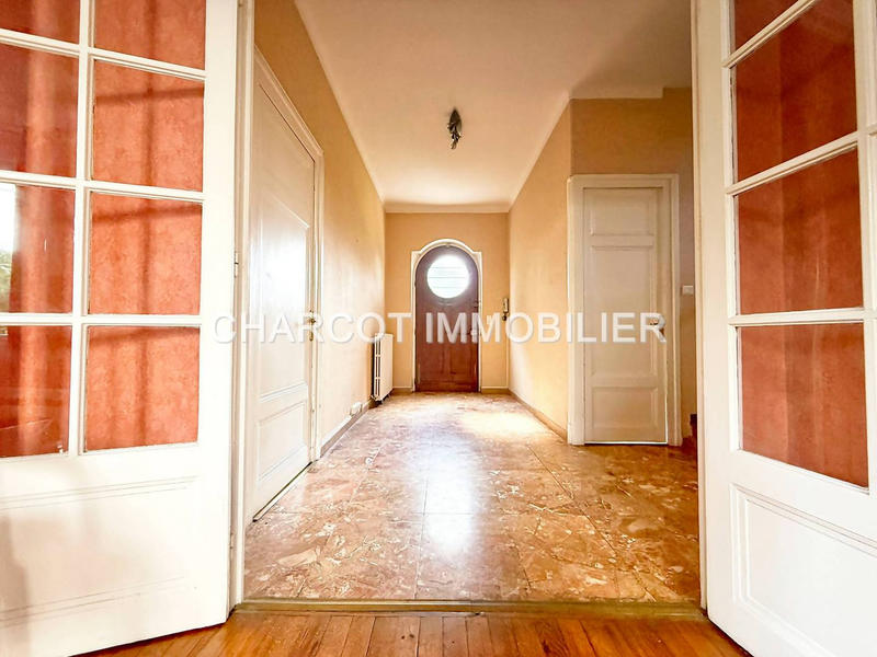 Maison - 172 m² - 8 pièces