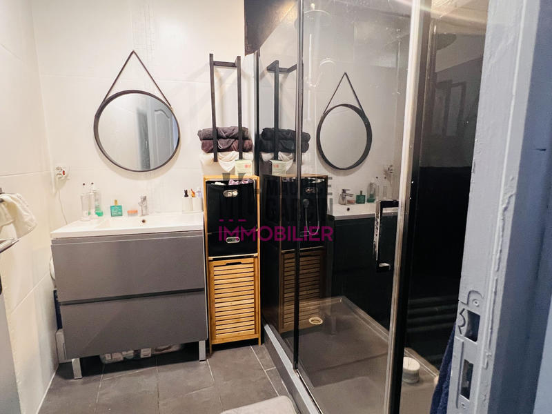 Appartement - 96 m² - 5 pièces