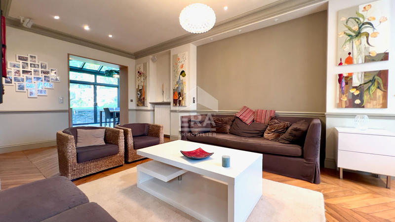 Maison - 167 m² - 6 pièces