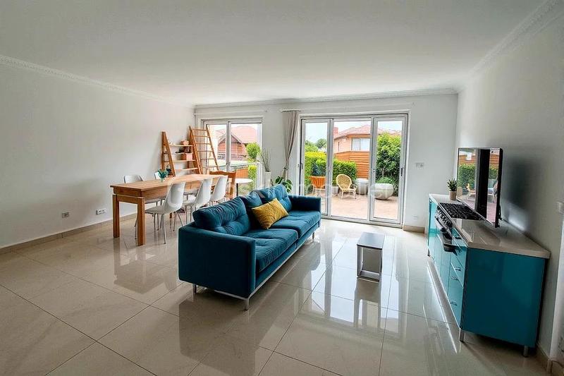 Appartement - 98 m² - 5 pièces