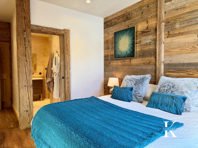 Châlet - 476 m² - 8 pièces