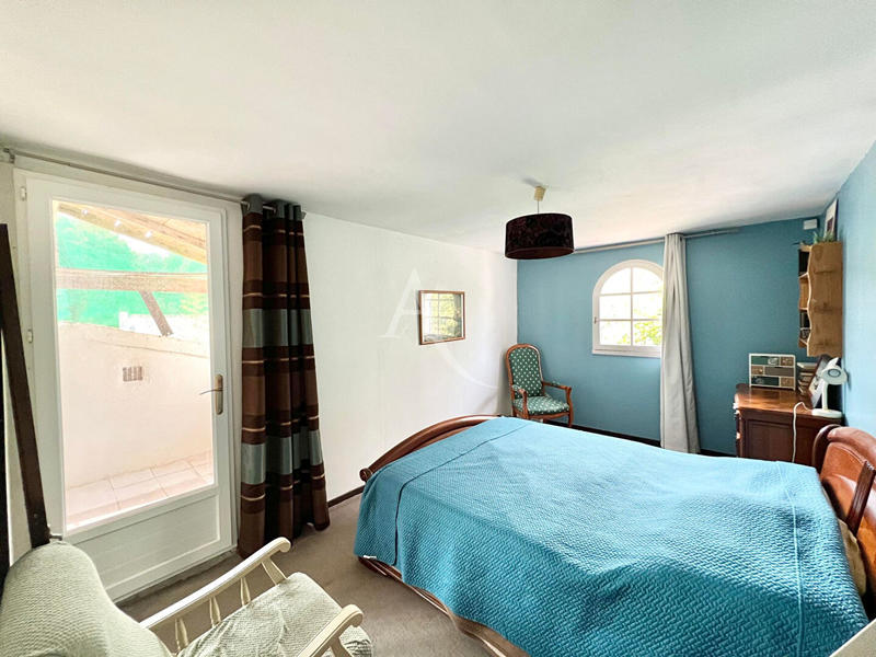 Maison - 153 m² - 10 pièces