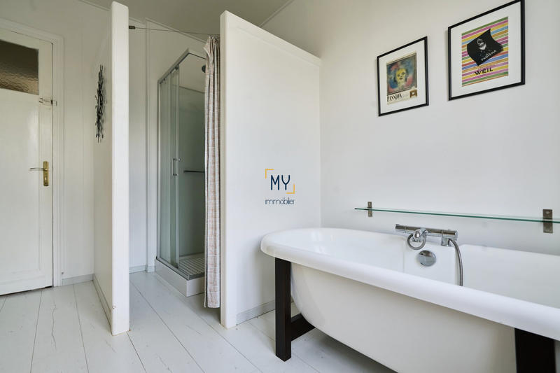 Maison - 169 m² - 6 pièces