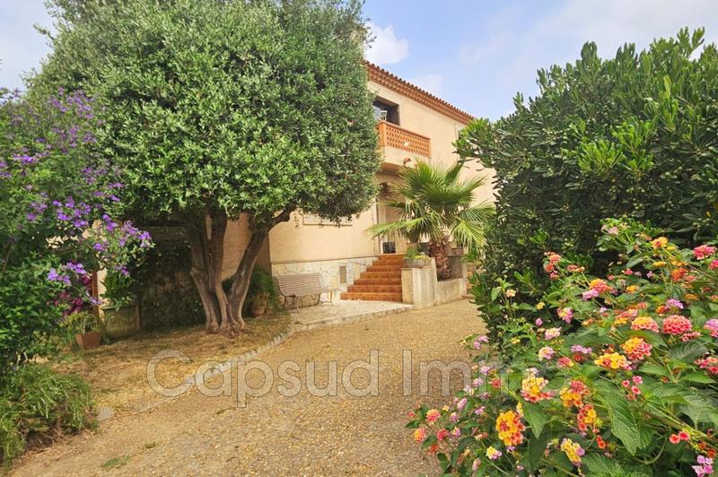 Maison - 175 m² - 7 pièces