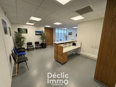 Local d'activités - 278 m² - 4 pièces