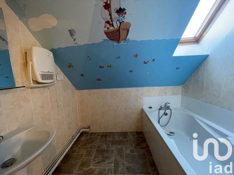 Maison - 95 m² - 5 pièces