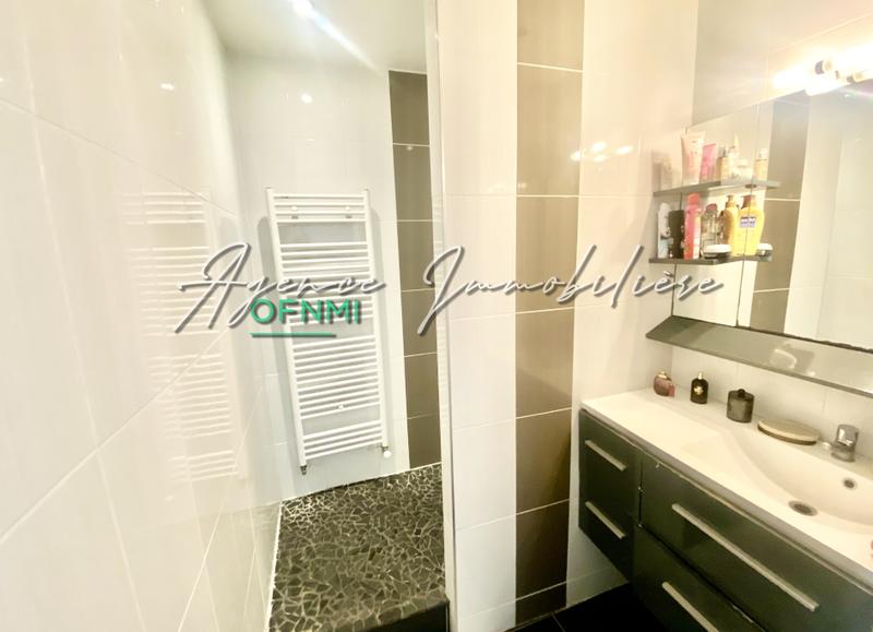 Appartement - 84 m² - 3 pièces