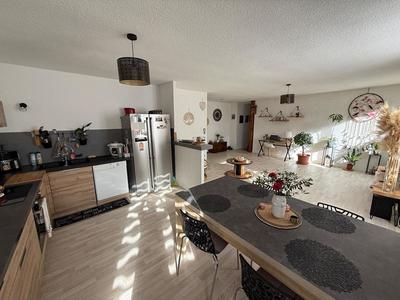 Appartement - 91 m² - 4 pièces
