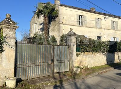 Maison charentaise - 220 m² - 6 pièces