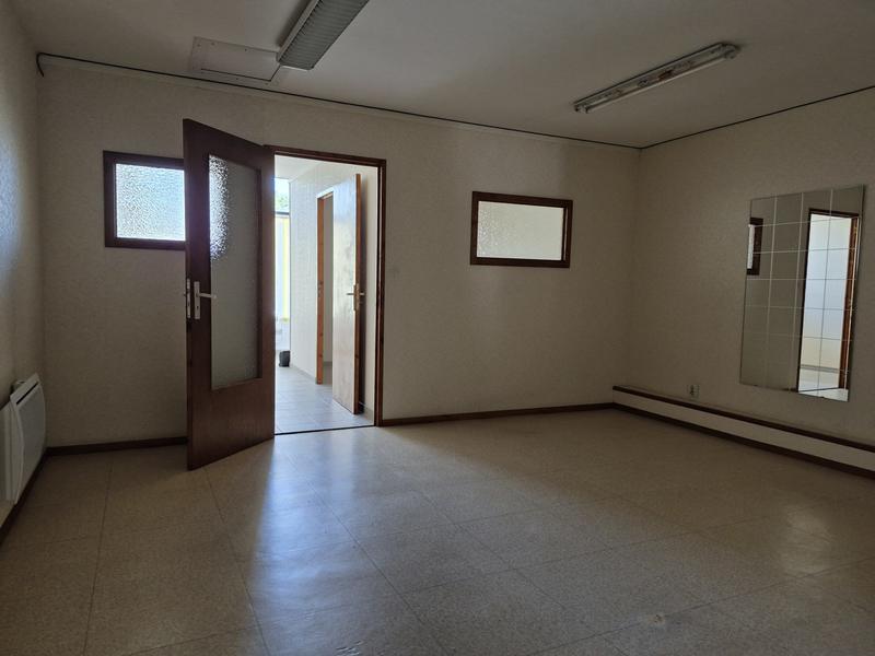 Local commercial - 56 m² - 3 pièces