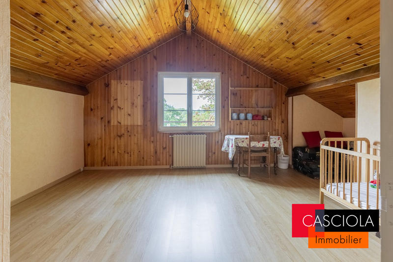 Maison - 141 m² - 6 pièces