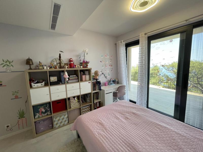 Villa - 185 m² - 6 pièces