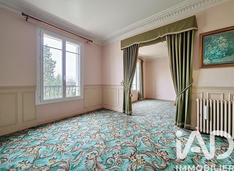 Maison - 166 m² - 8 pièces