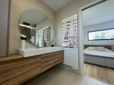 Maison - 177 m² - 7 pièces