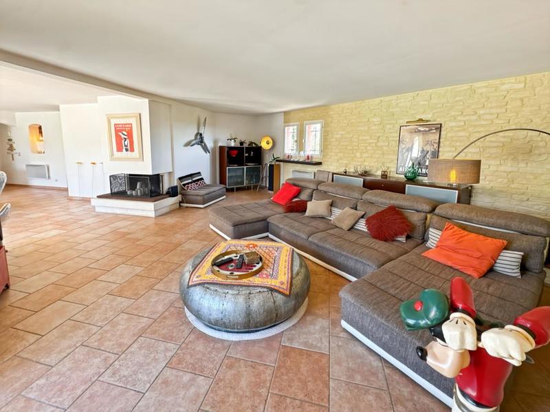 Maison - 193 m² - 6 pièces