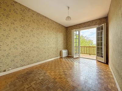 Maison traditionnelle - 119 m² - 4 pièces