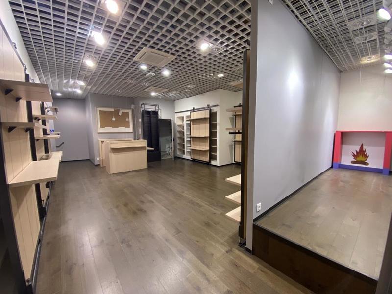 Local commercial - 61 m²