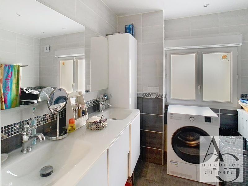 Maison traditionnelle - 86 m² - 5 pièces