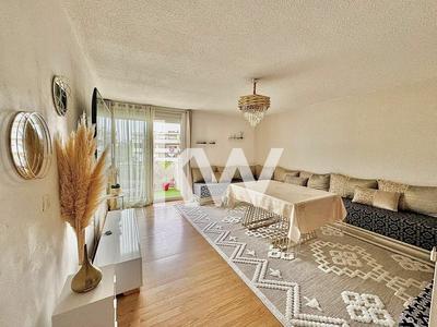 Appartement - 75 m² - 3 pièces