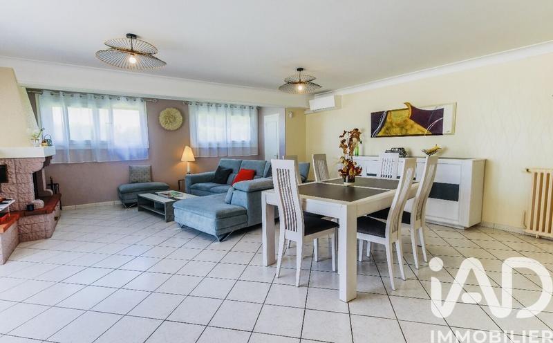 Maison - 227 m² - 8 pièces