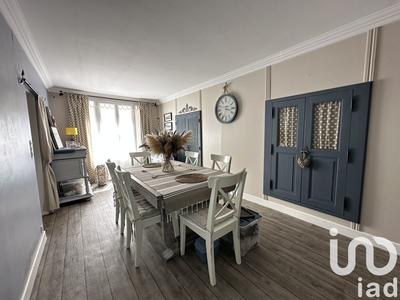 Maison - 151 m² - 6 pièces