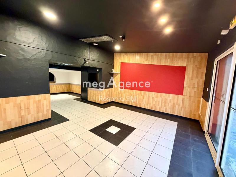 Local commercial - 5 pièces