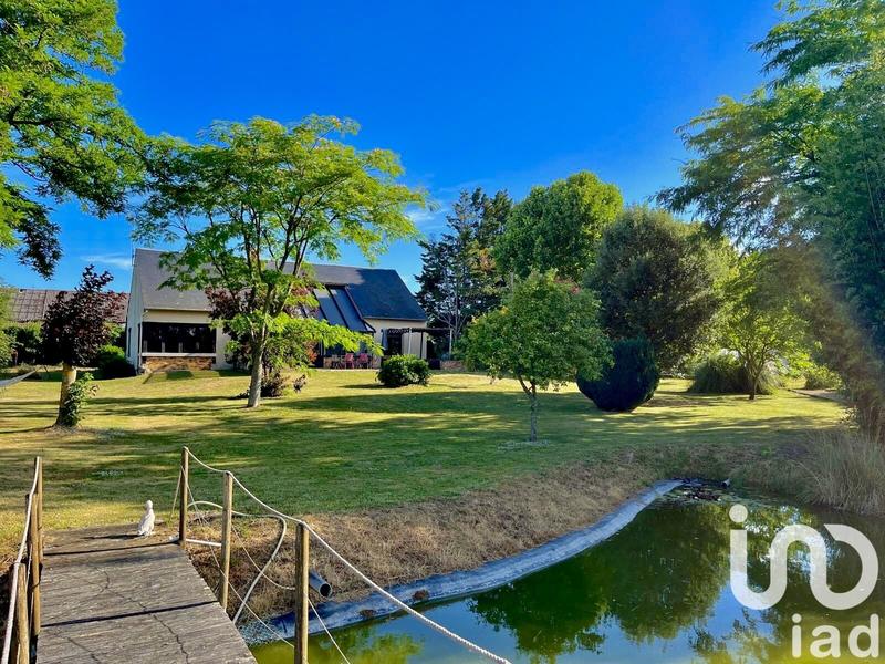 Maison - 186 m² - 8 pièces