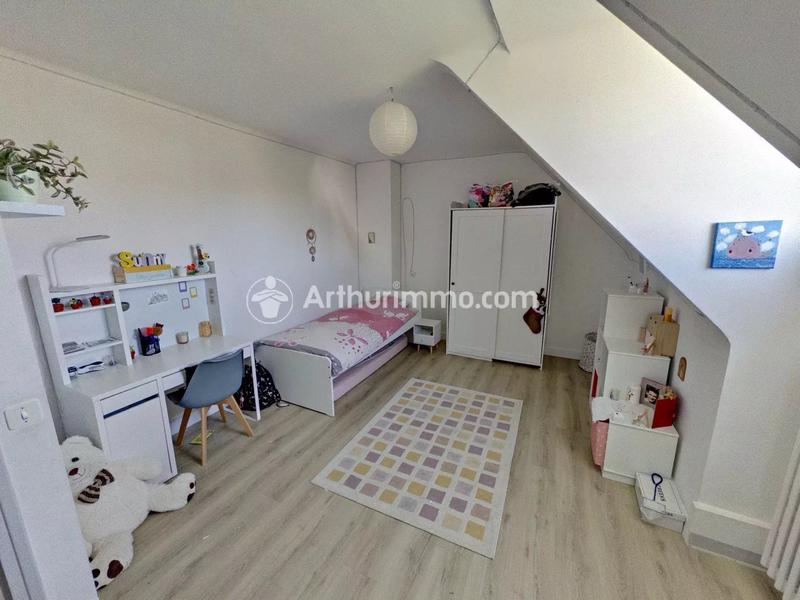 Maison - 208 m² - 6 pièces