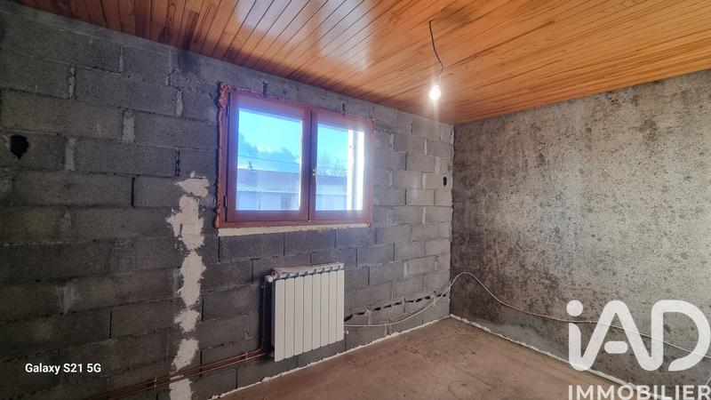 Maison - 202 m² - 5 pièces