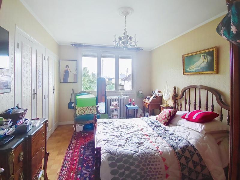 Maison traditionnelle - 150 m² - 7 pièces