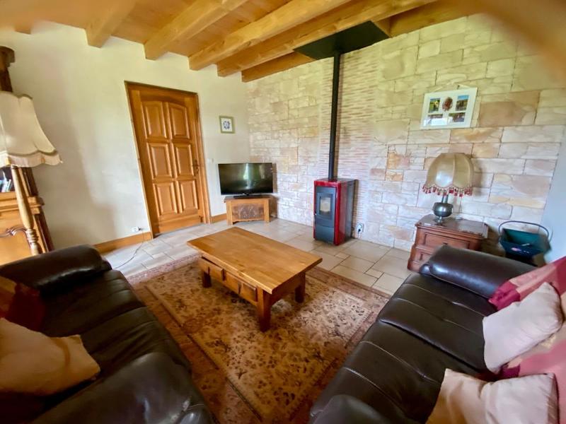 Maison - 218 m² - 6 pièces