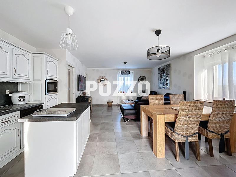 Maison - 120 m² - 5 pièces