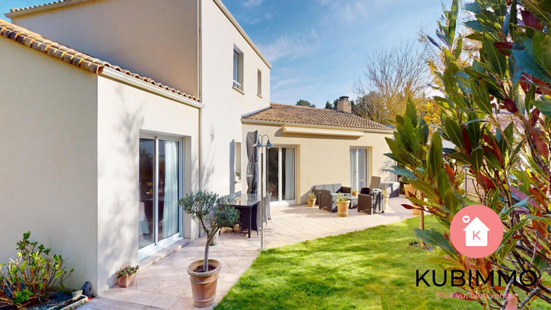 Maison contemporaine - 158 m² - 4 pièces