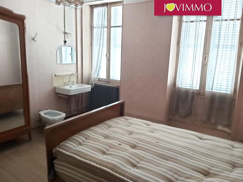 Maison - 163 m² - 10 pièces