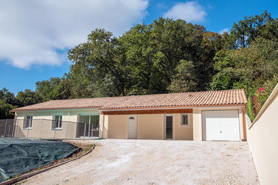 Maison - 150 m² - 8 pièces