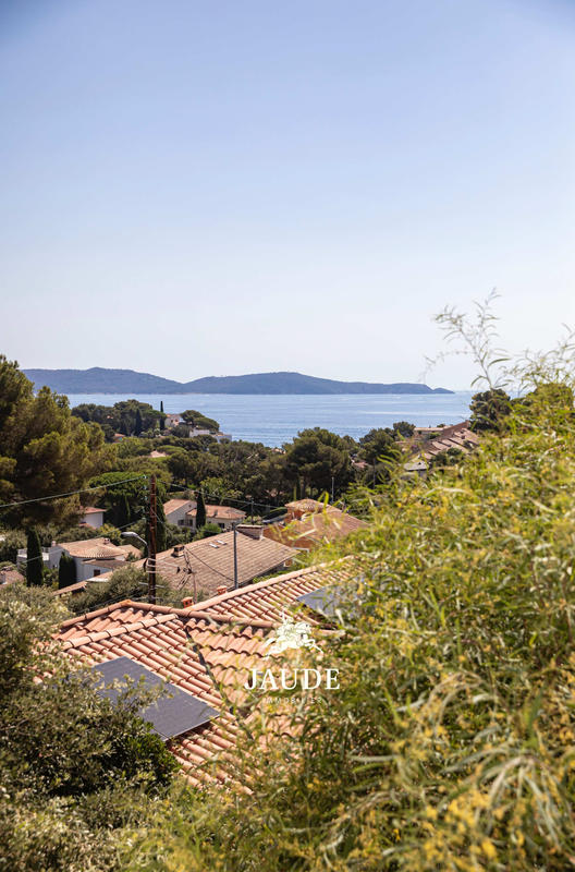 Villa - 240 m² - 6 pièces