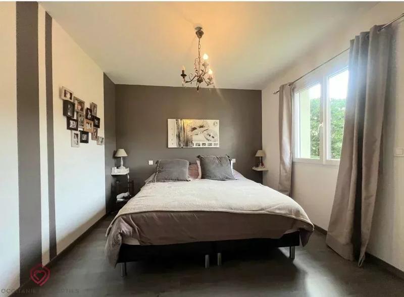 Villa - 184 m² - 6 pièces