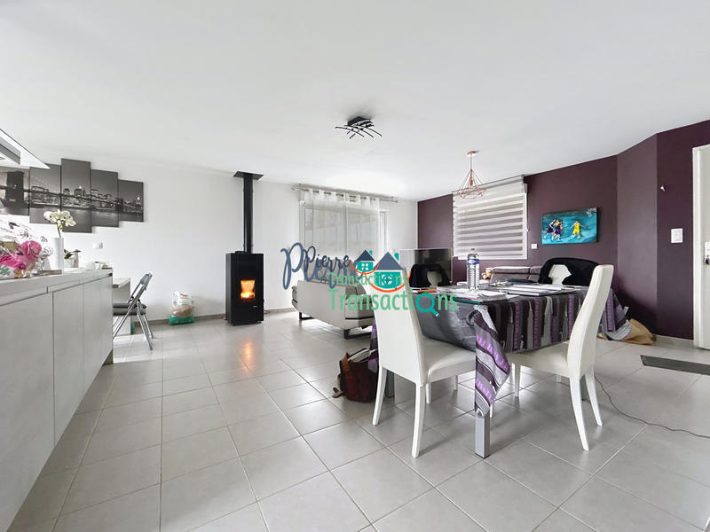 Maison - 96 m² - 5 pièces