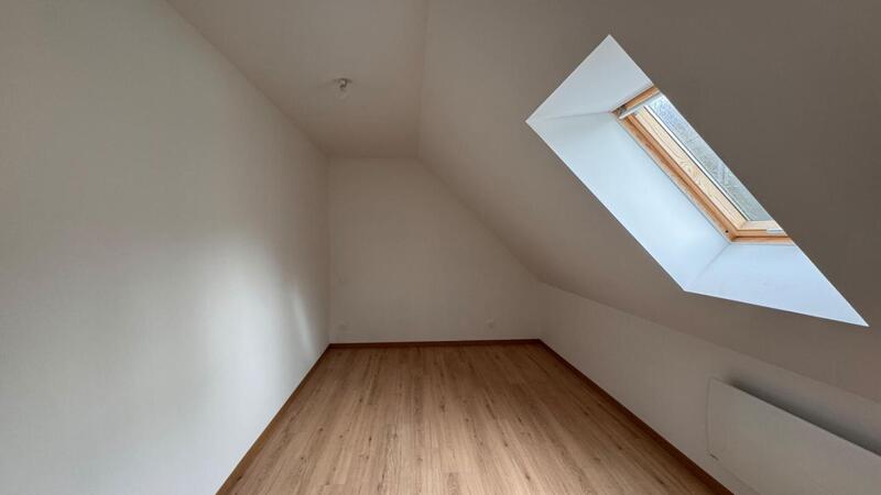 Maison - 96 m² - 5 pièces