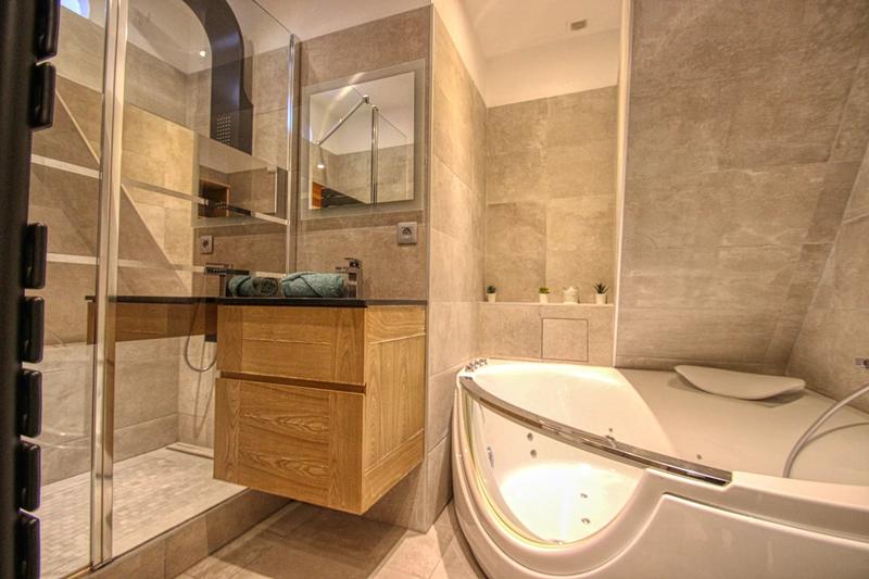 Appartement - 108 m² - 5 pièces