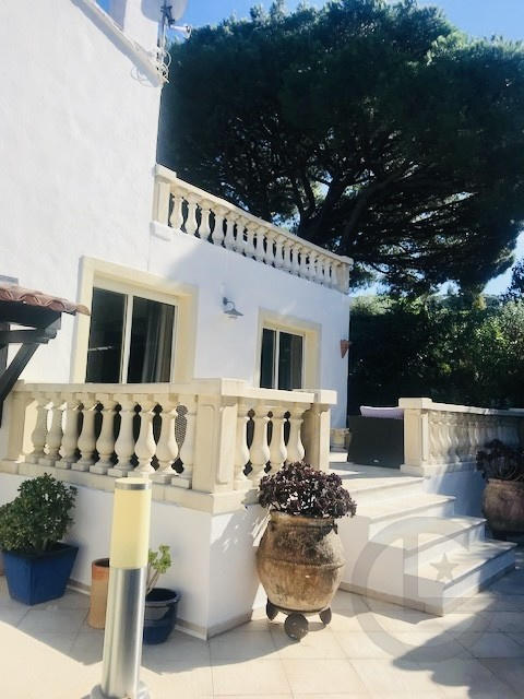 Villa - 187 m² - 5 pièces