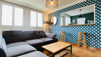 Appartement - 75 m² - 3 pièces