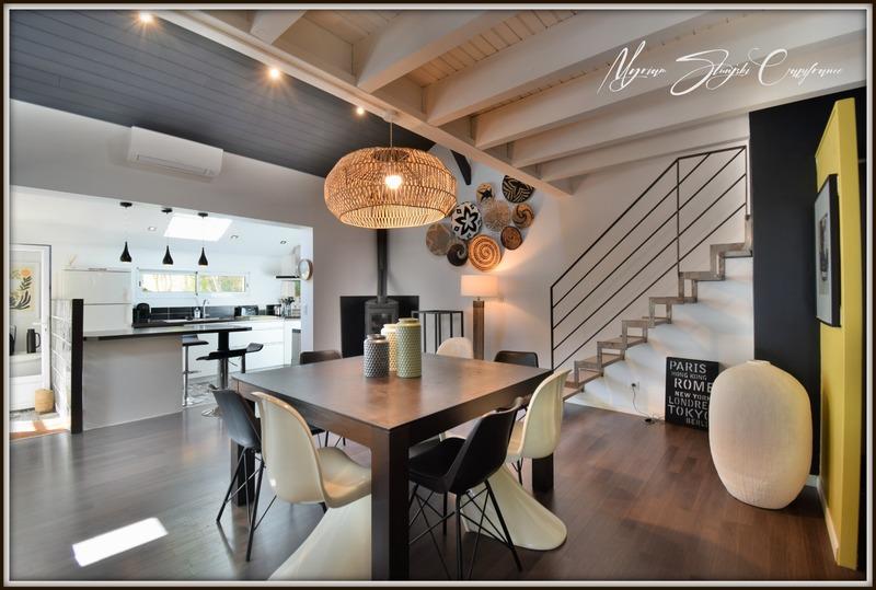 Maison - 225 m² - 10 pièces