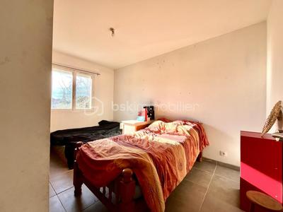 Maison traditionnelle - 114 m² - 5 pièces