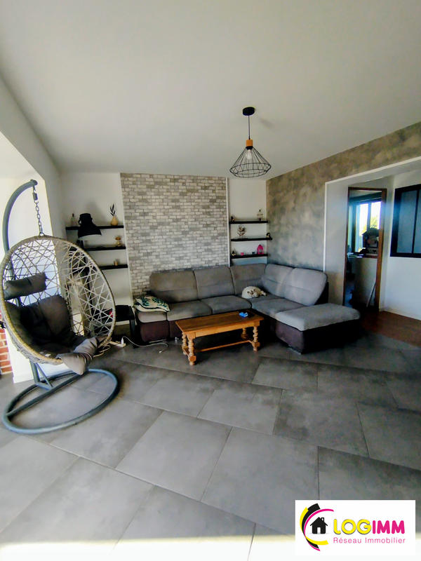 Maison - 196 m² - 5 pièces