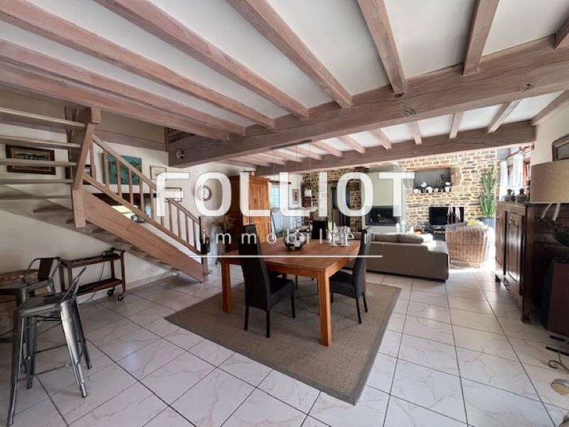 Maison - 225 m² - 7 pièces