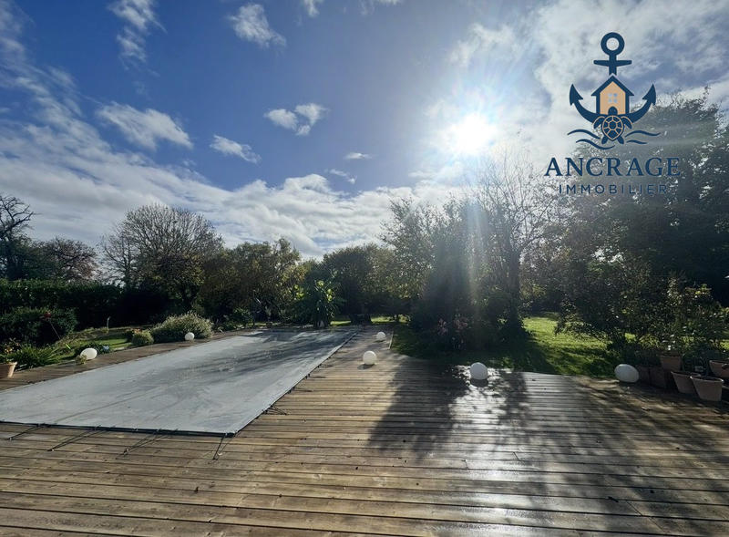 Maison - 160 m² - 11 pièces