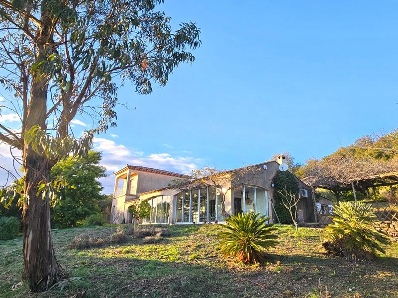 Villa - 130 m² - 5 pièces